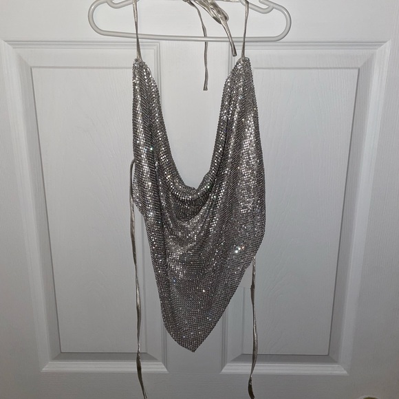 Tops - Backless halter top